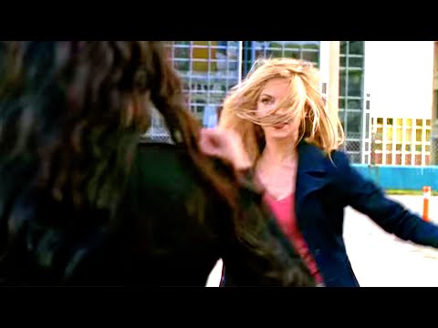 Yves Adele Harlow vs. Agent Blythe [The Lone Gunmen – S1E12 – "The 'Cap'n Toby' Show"]