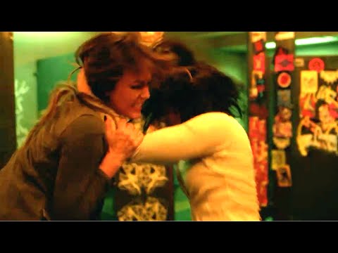 Nancy McKenna vs. Noa Cash [L.A.'s Finest – S2E11 – "Rafferty and the Gold Dust Twins"]