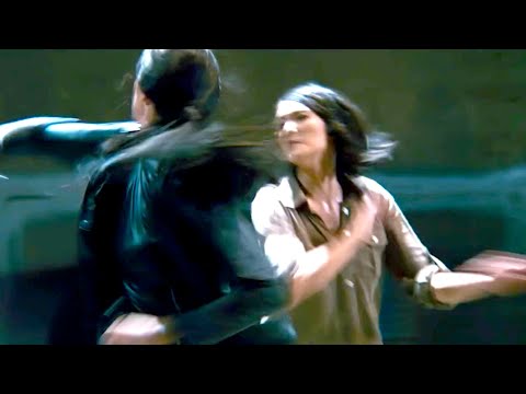 Sarah vs. Knife Fighter [Guardian]