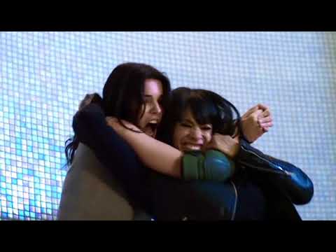 WJES62 CATFIGHT 110   Colour My World   1:01pm