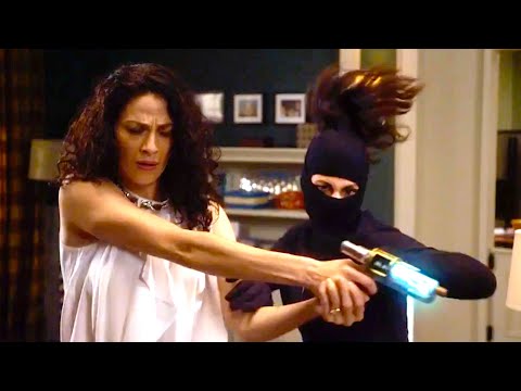 Myka Bering vs. Ninja Cat Burglars [Warehouse 13 – S5E06 – “Endless”]